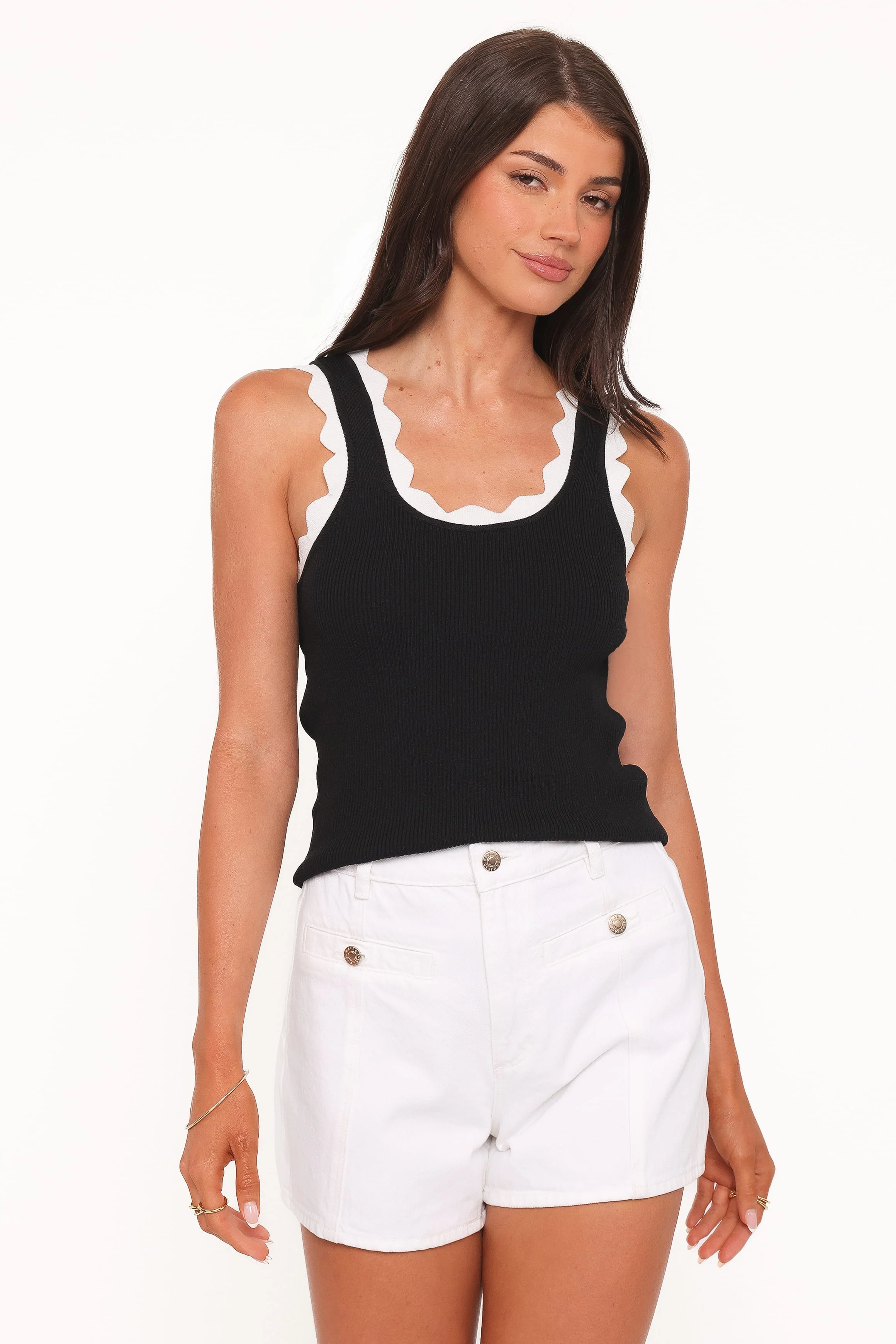 Johnson Scalloped Trim Tank - Black White