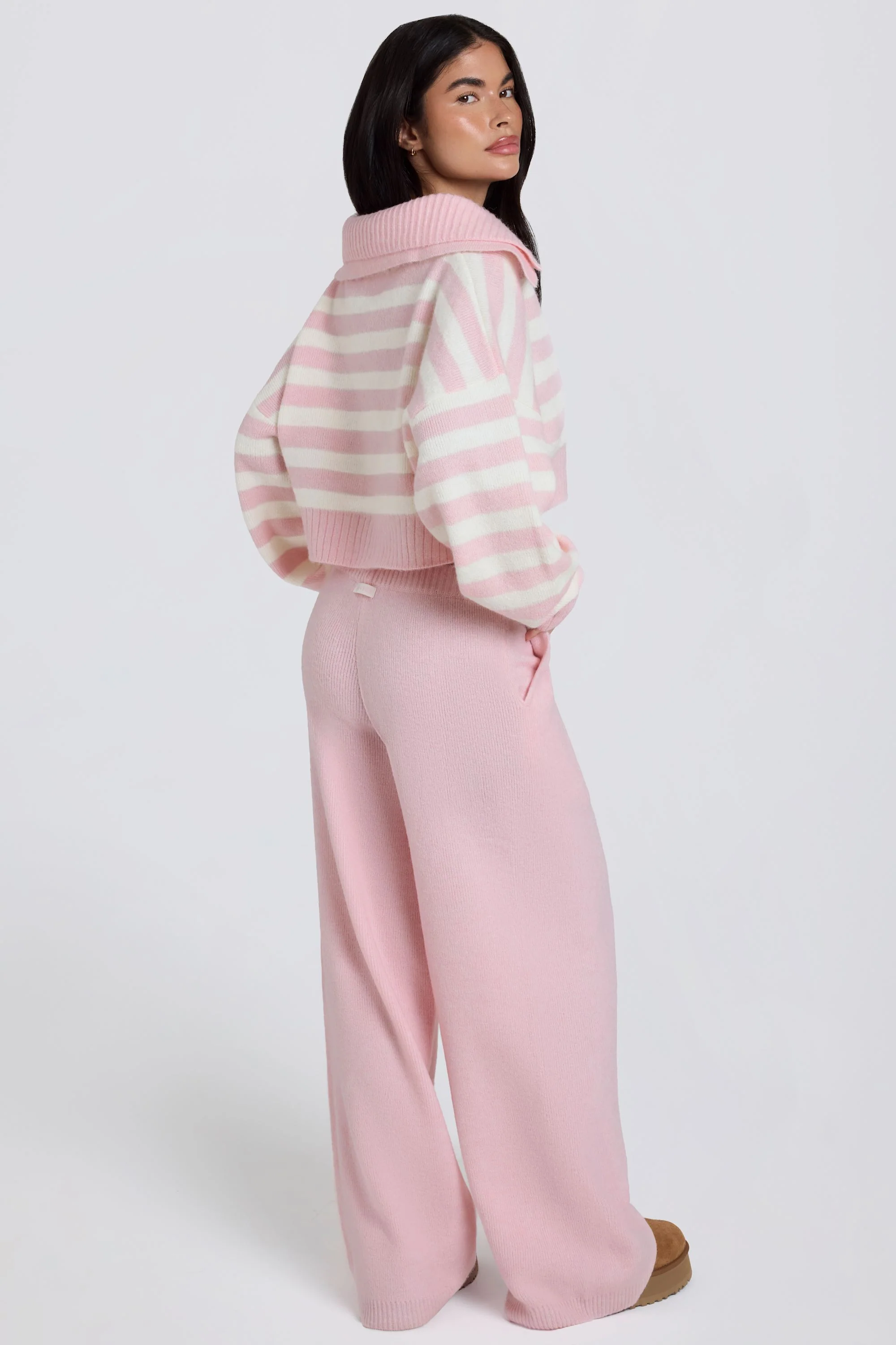 Knit Mid-Rise Wide-Leg Joggers in Soft Pink