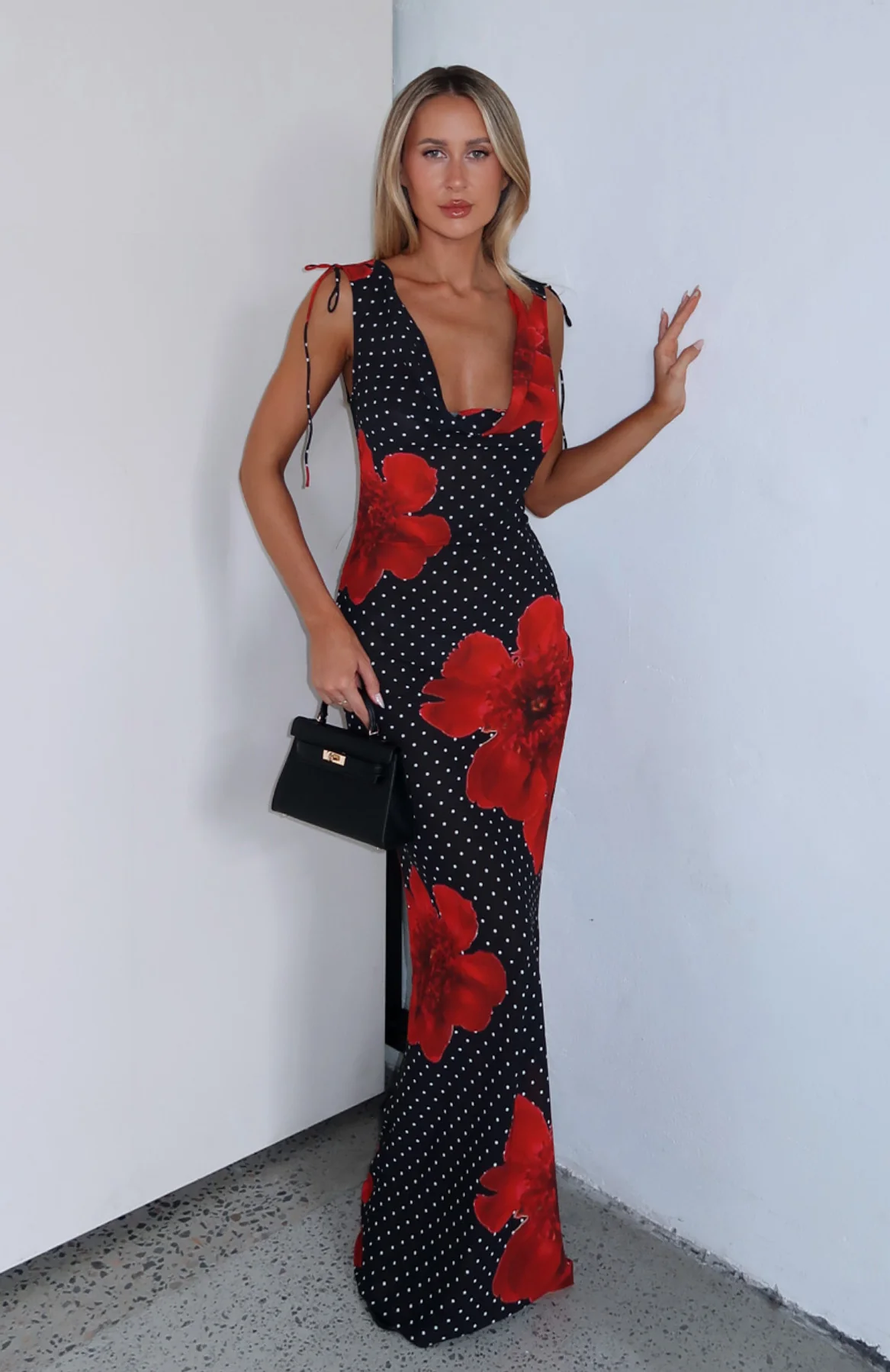 That's Amore Maxi Dress Black Scarlet Bloom