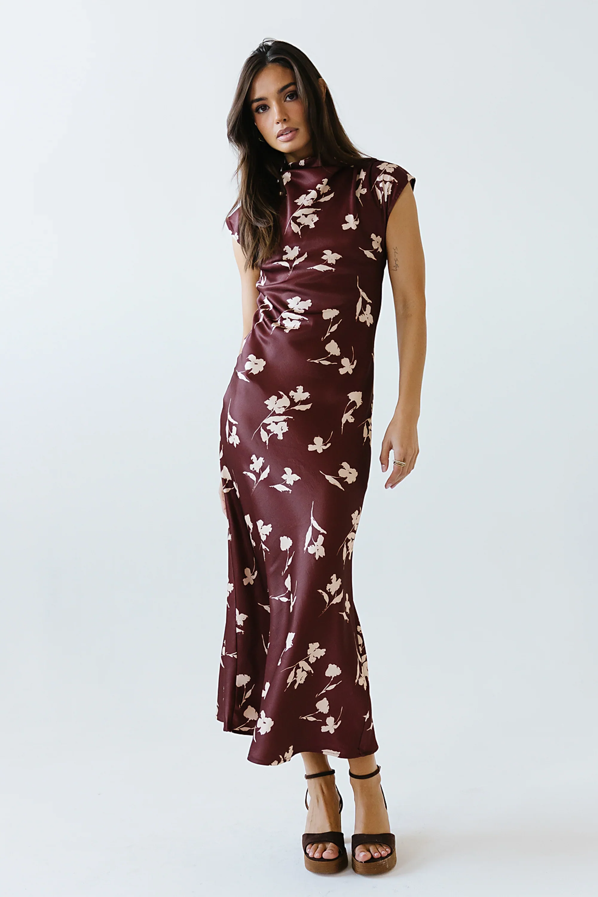 Carson Floral Maxi Dress in Red-Brown