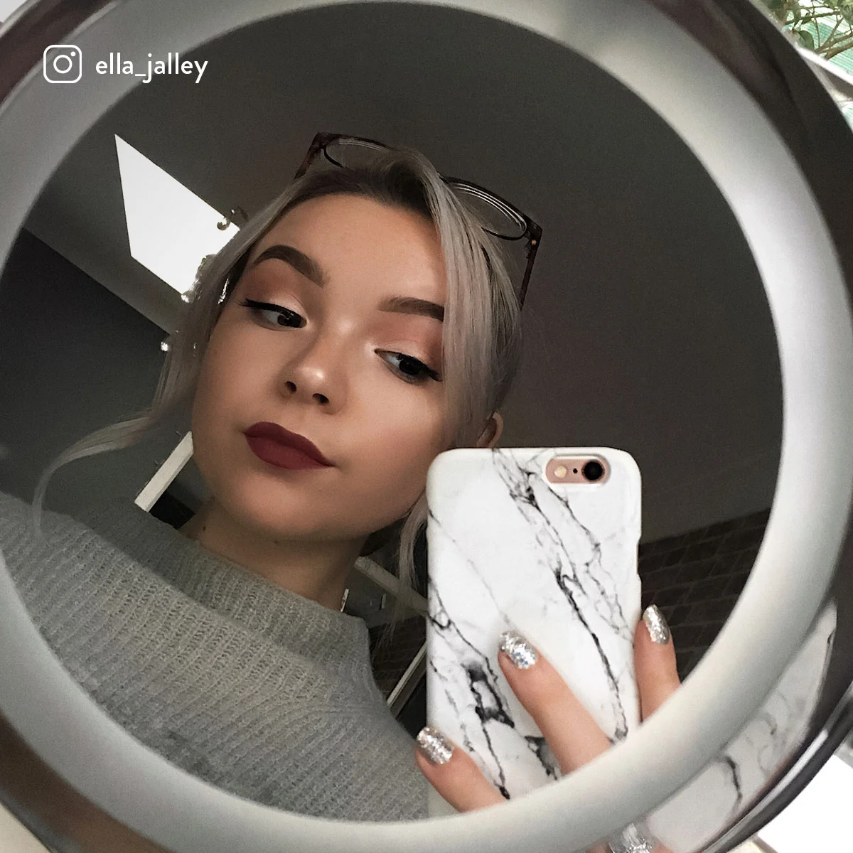 Satin White - Marble iPhone 11 Pro ケース