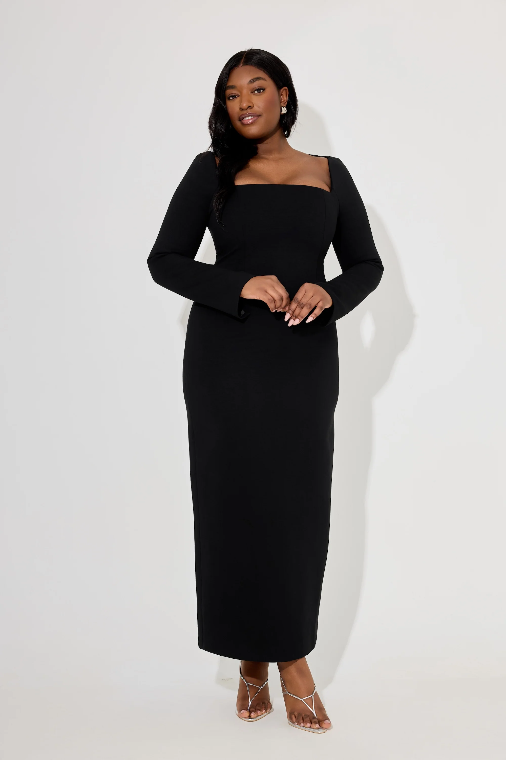 Framed Neckline Maxi Dress