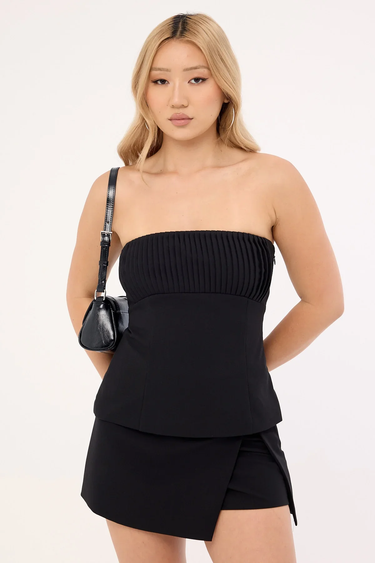 Perfect Stranger Olsen Strapless Top Black
