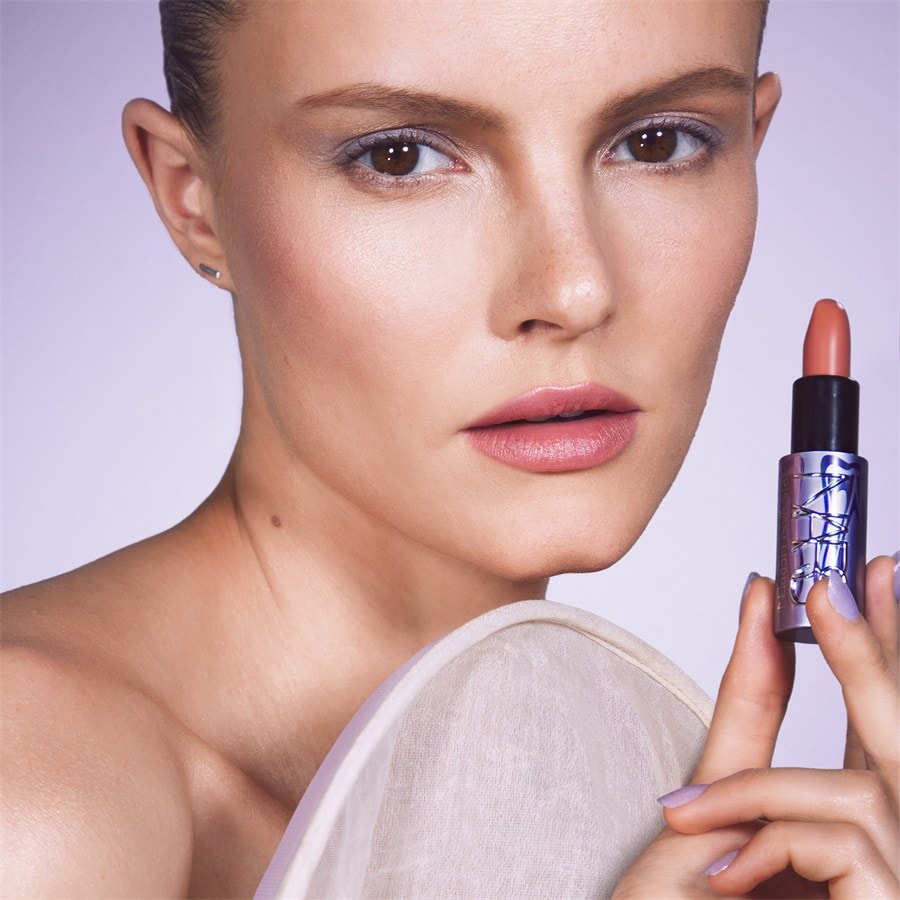 NARS Lipsticks Wyraźna szminka