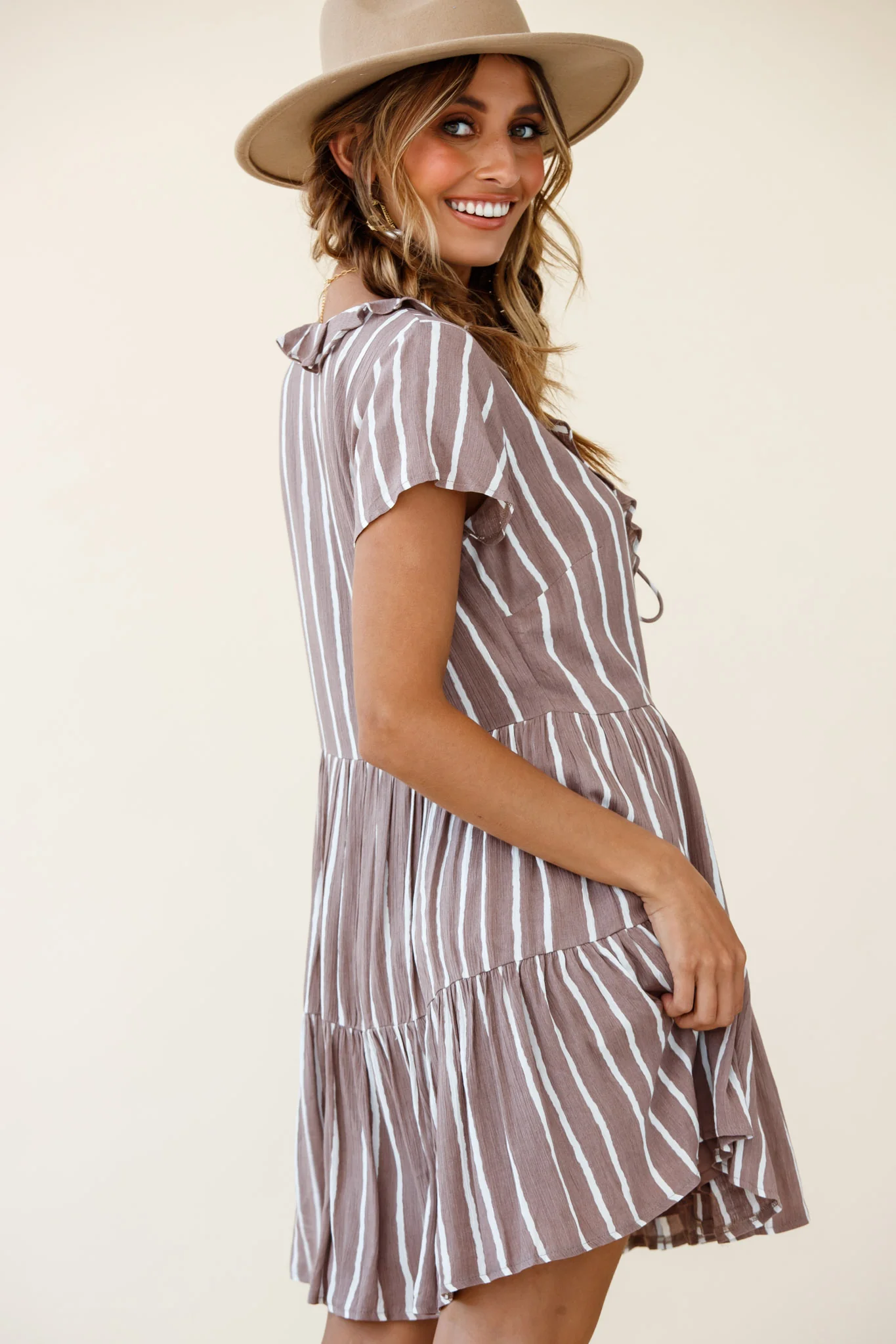 Silverlake Short Sleeve Loose Fit Dress Stripe Print Mocha
