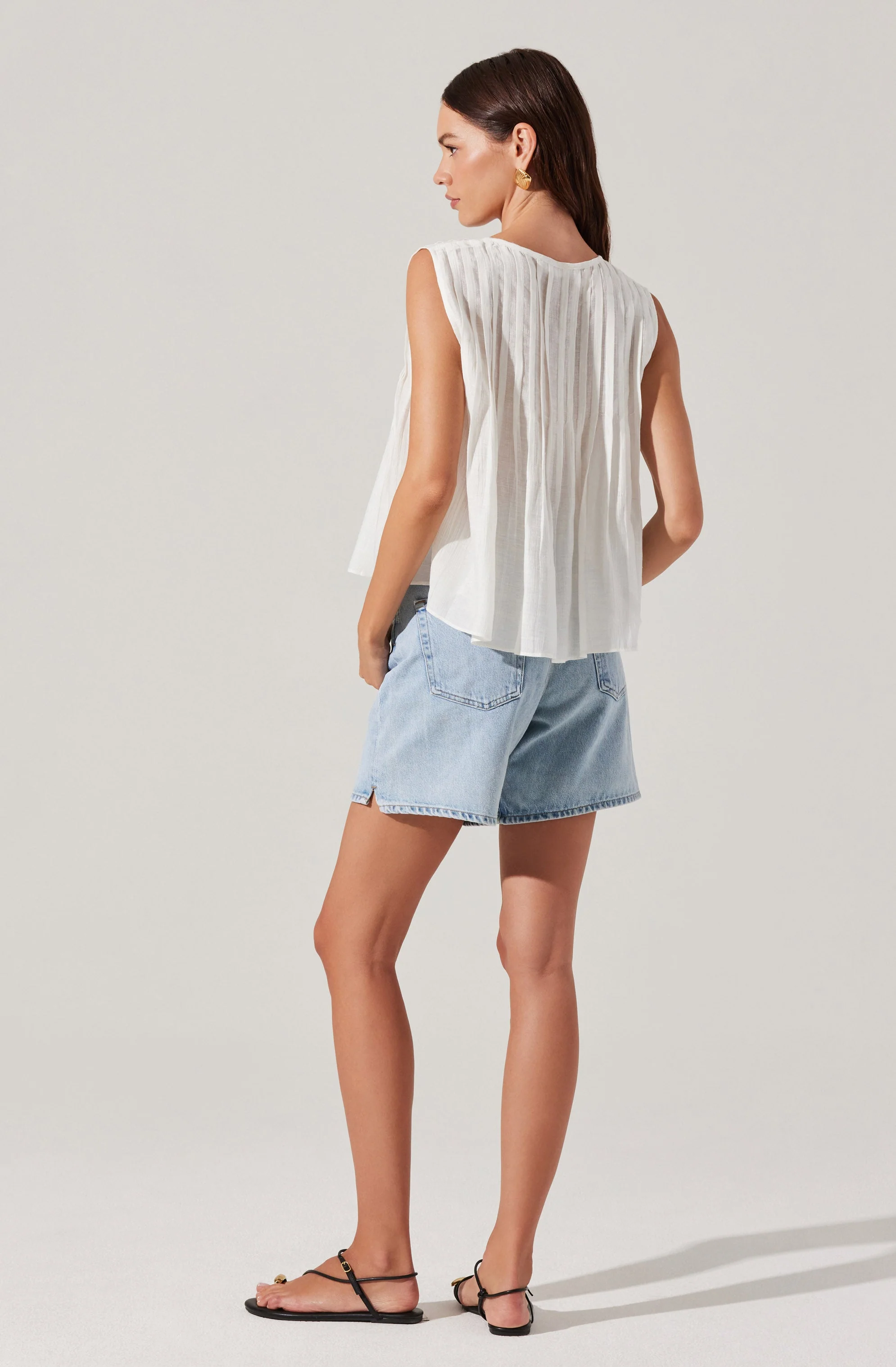 Lavanna Pleated Tie-Front Top