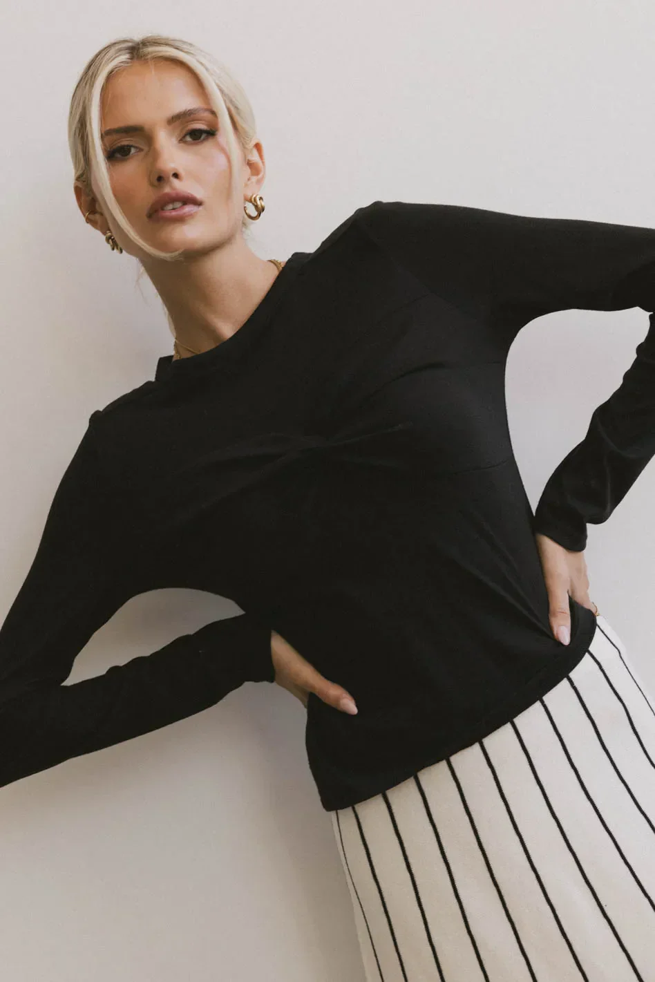 Ariana Twist Front Top in Black