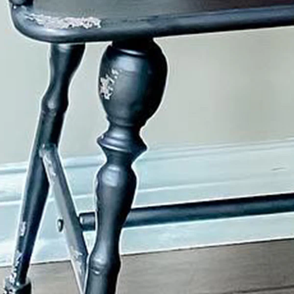 Black Metal High Back Bench