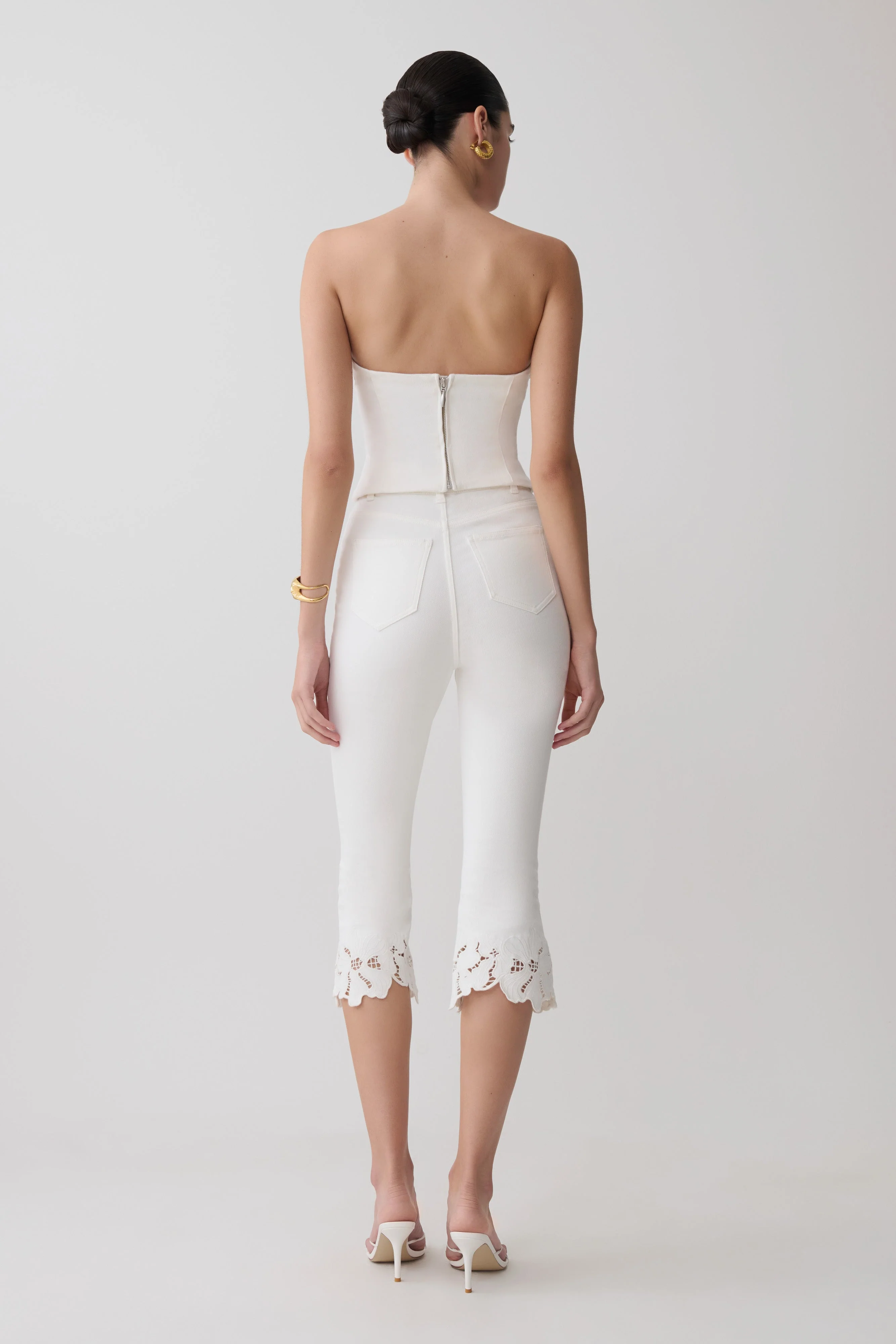 Tillie Flower Embroidery Denim Capris - White