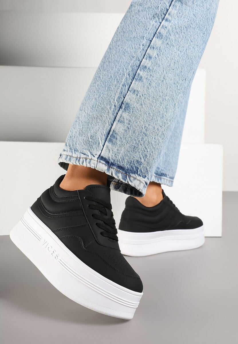 Czarne Sneakersy Vices na Platformie z Tłoczonym Napisem ze Sznurowaniem Eanneth
