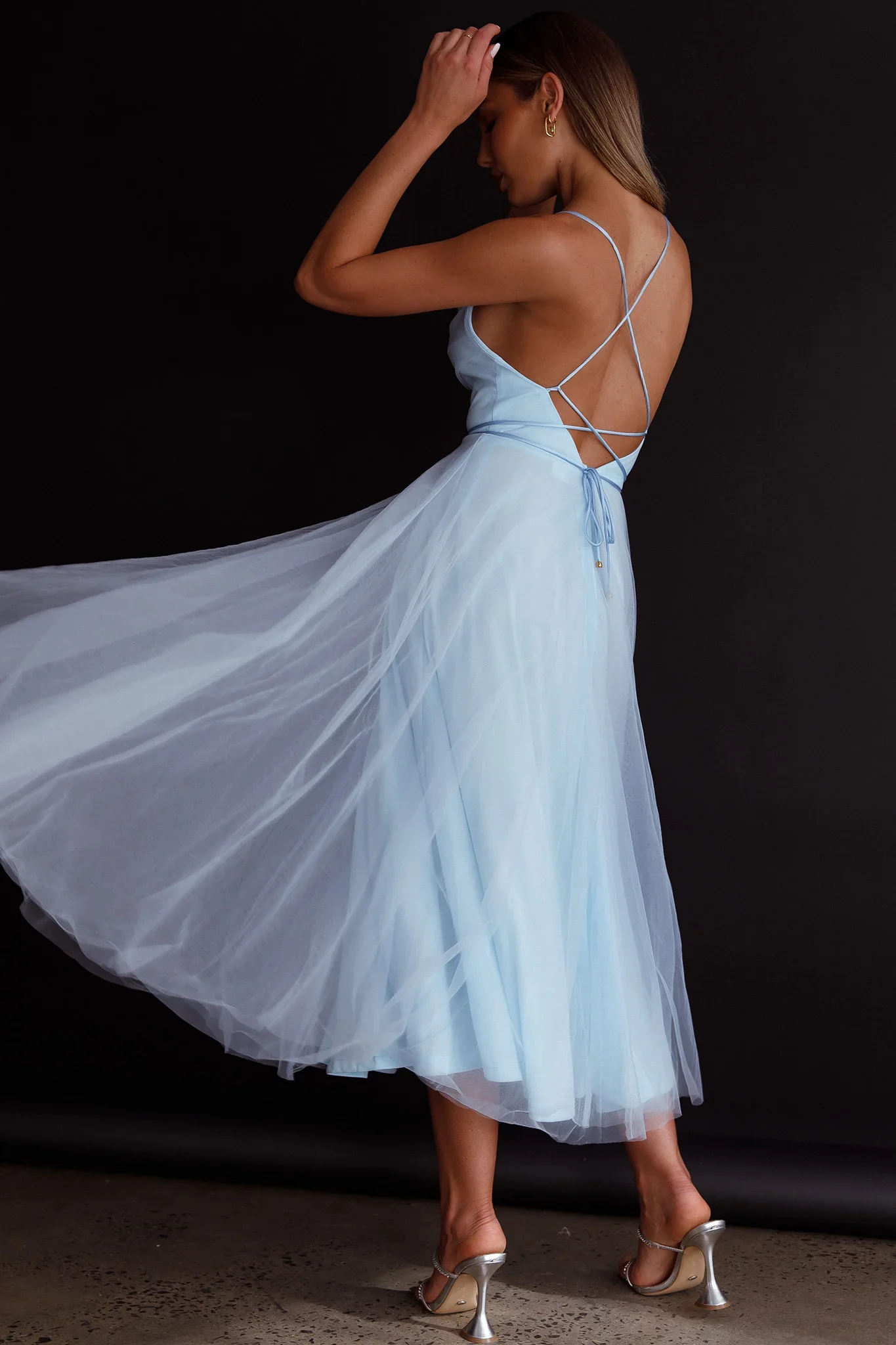 Floating By Pleated Neckline Mesh Midi Dress Blue