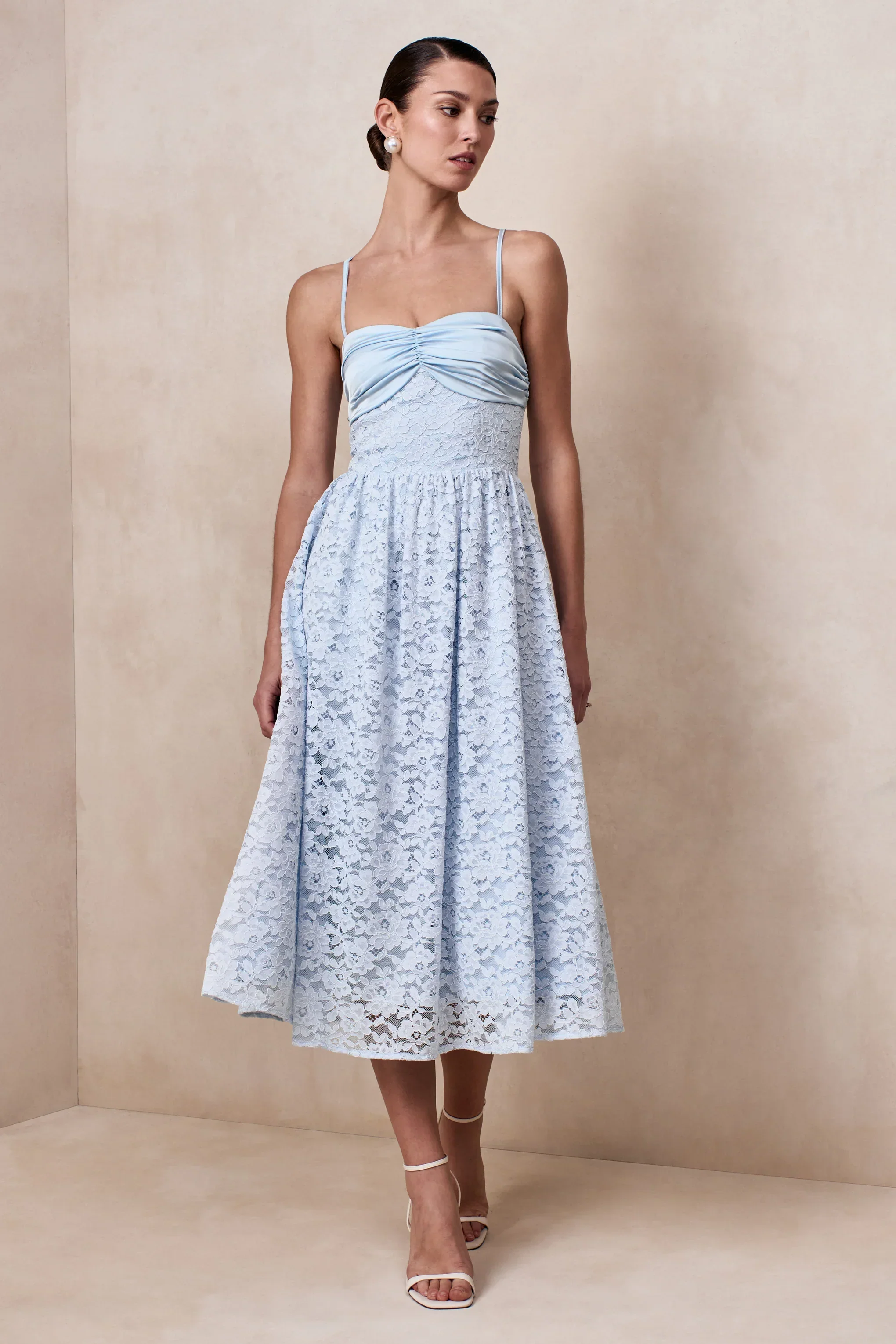 Gloriana | Powder Blue Lace Sweetheart-Neck Midi Dress
