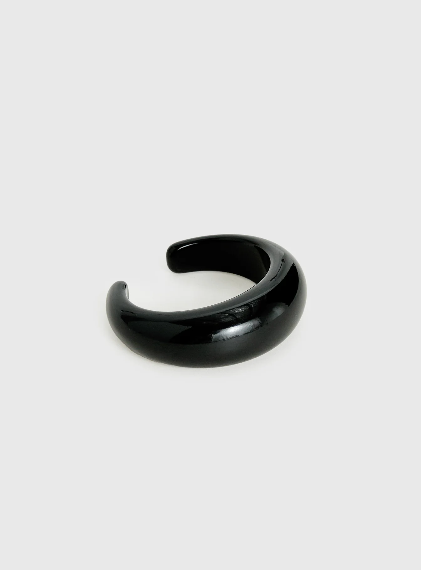 Keera Resin Cuff Black