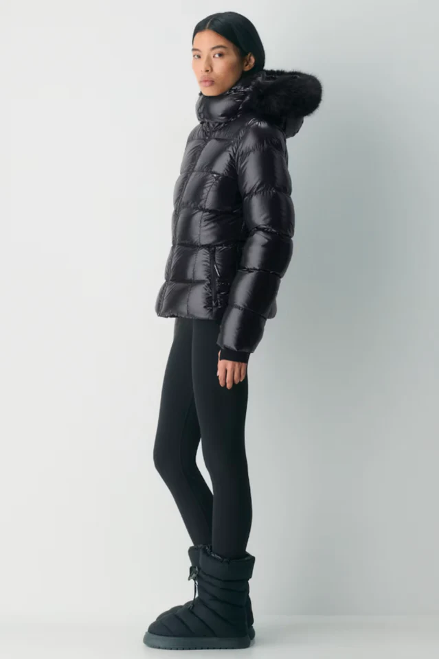 Aritzia The Supersnug Puff