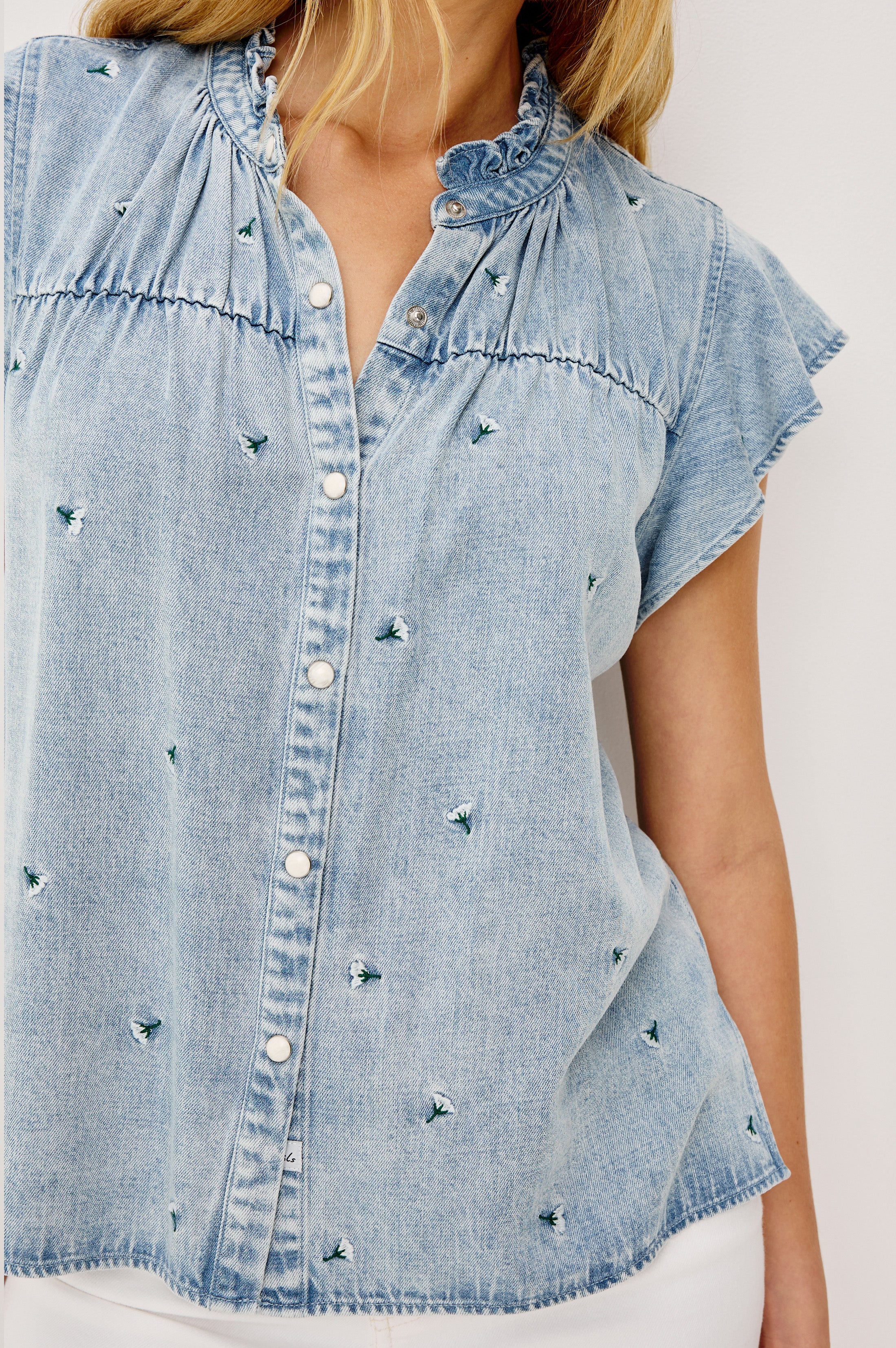 Ruthie Shirt - Ivory Carnations