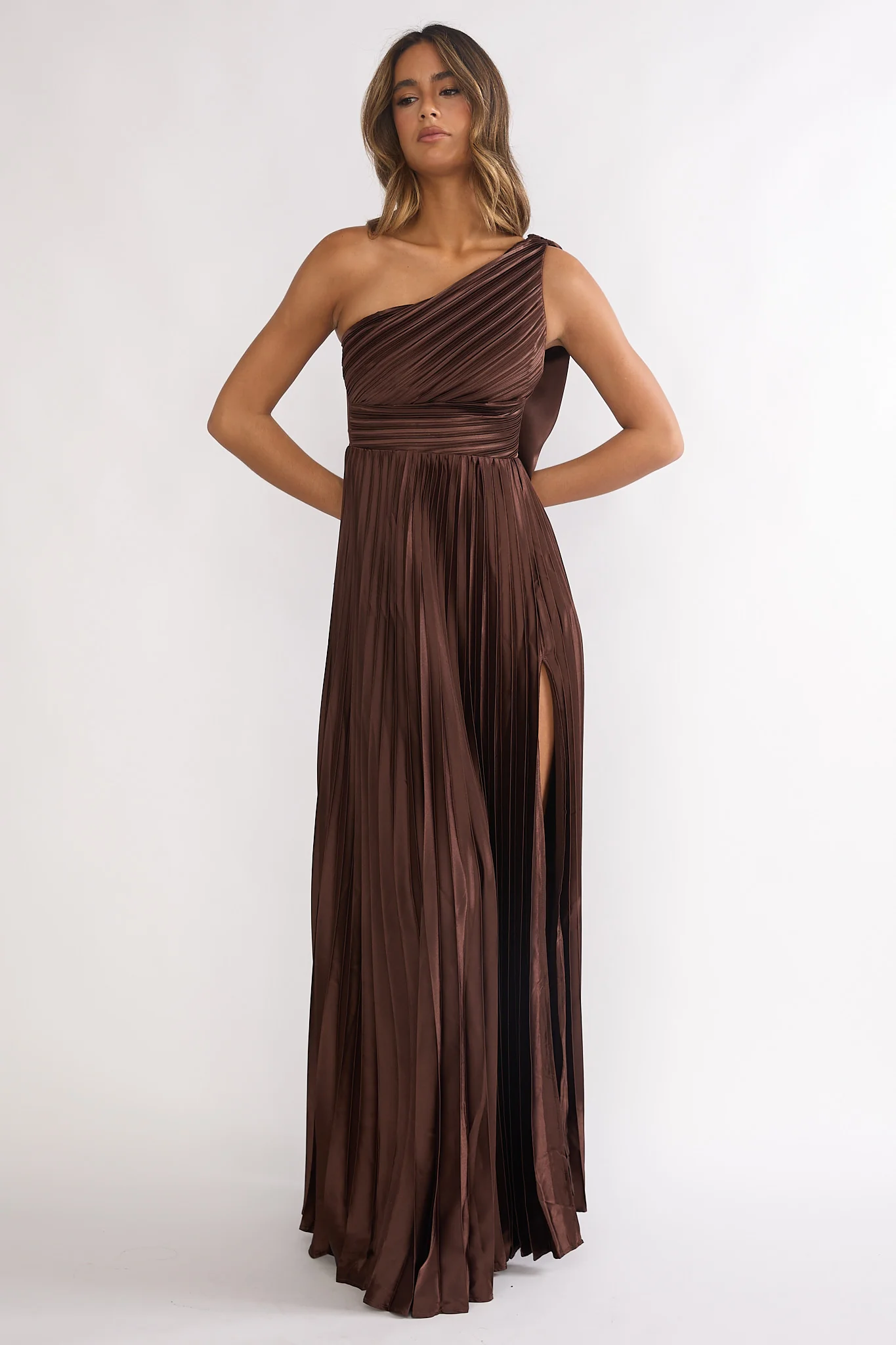Goddess Aura Pleated Maxi Dress Chocolate