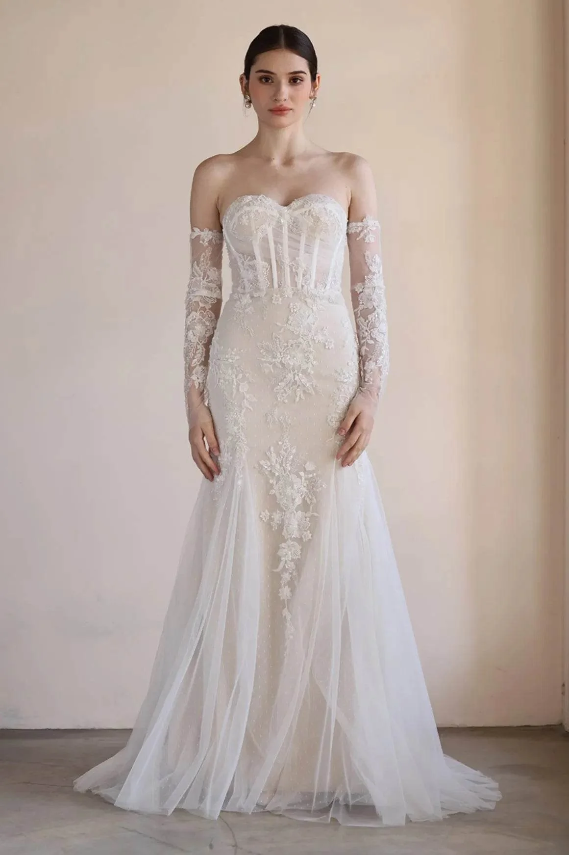 Trumpet-Mermaid Court Train Lace Tulle Wedding Dress CW3544