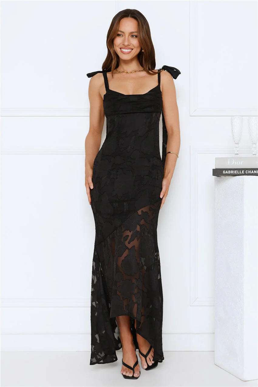 Enchanted Empire Maxi Dress Black - luluinthesky
