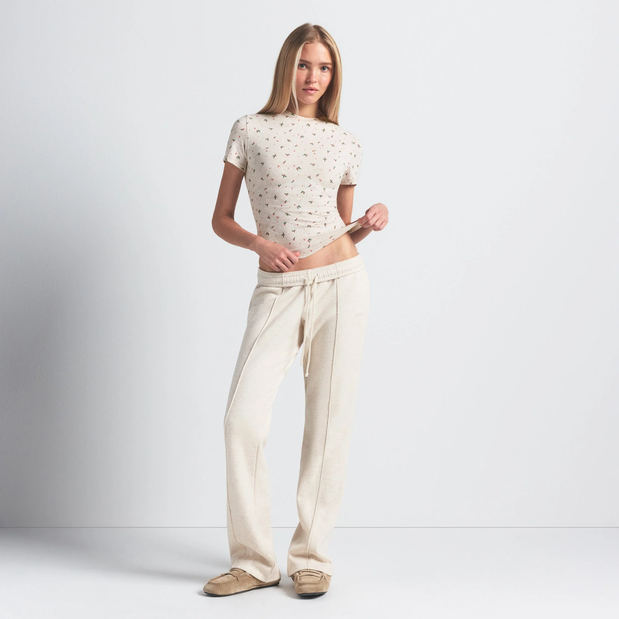 Cotton Jersey T-Shirt - Oatmeal Heather Holly Print