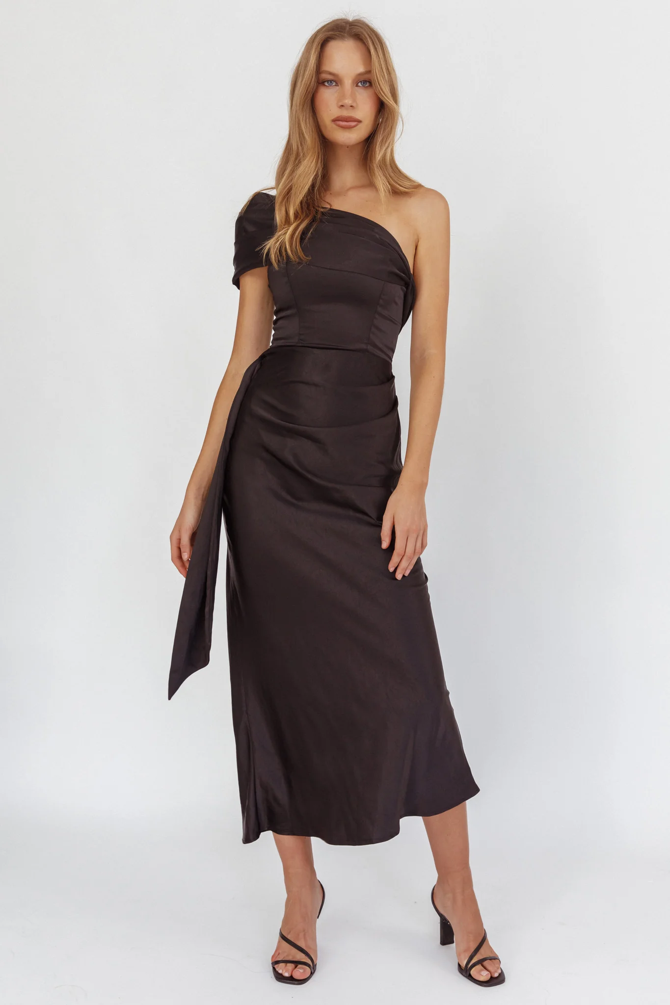 Guinevere One-Shoulder Waist Sash Maxi Dress Black - luluinthesky