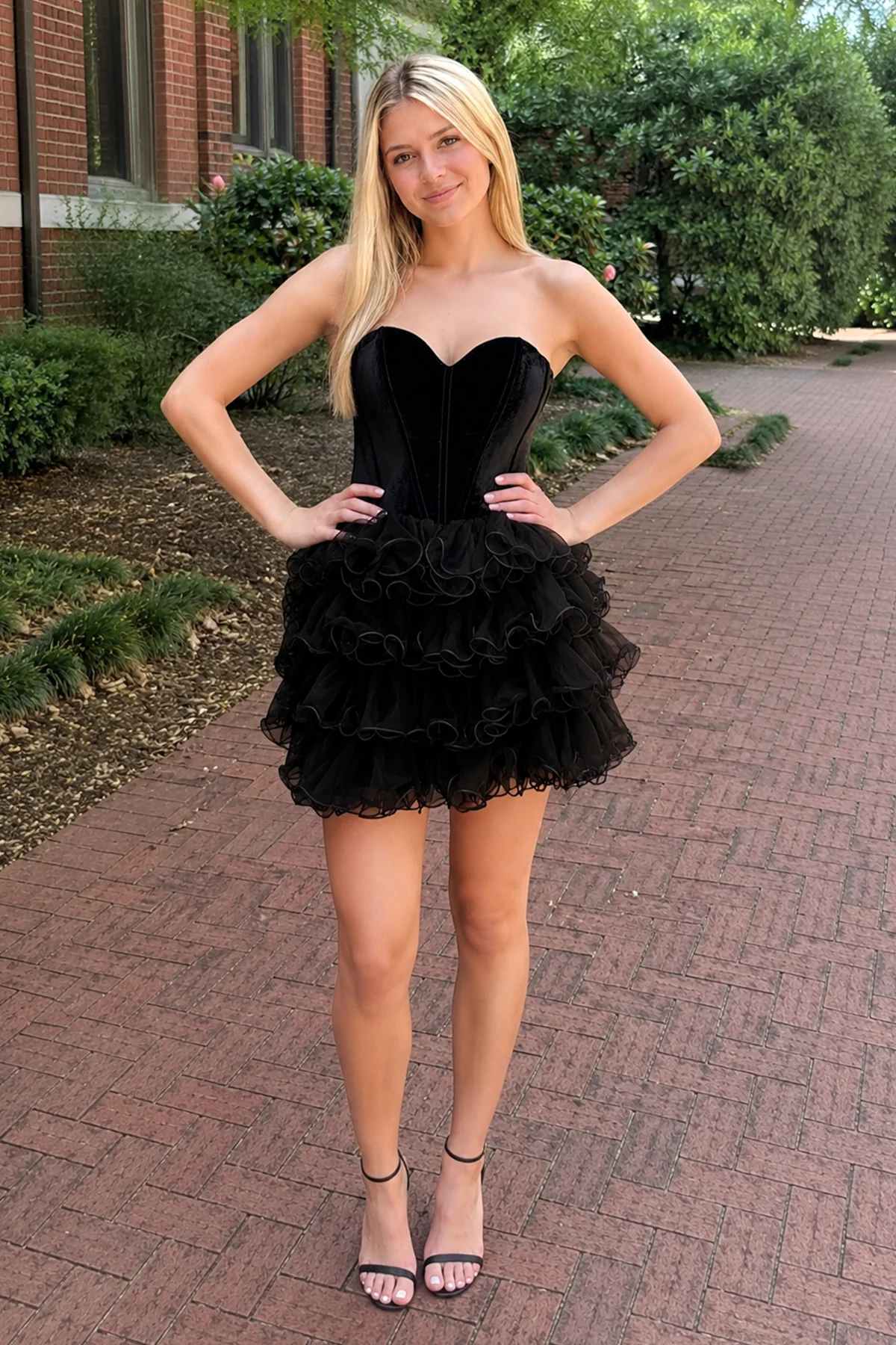 Black Velvet Sweetheart Ruffles Short Homecoming Dress