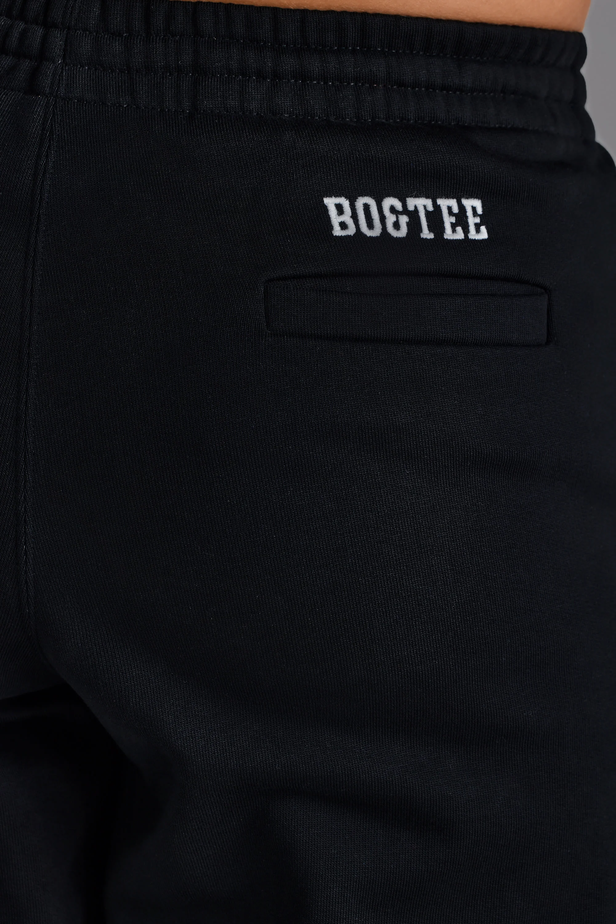 Soft Cotton Jersey Relaxed Mid-Rise Joggers in Black