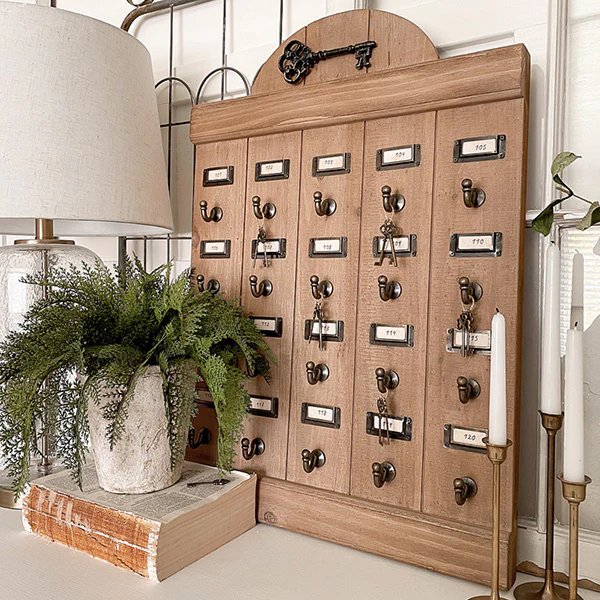 Nostalgic Vintage-Inspired Hotel Key Organizer