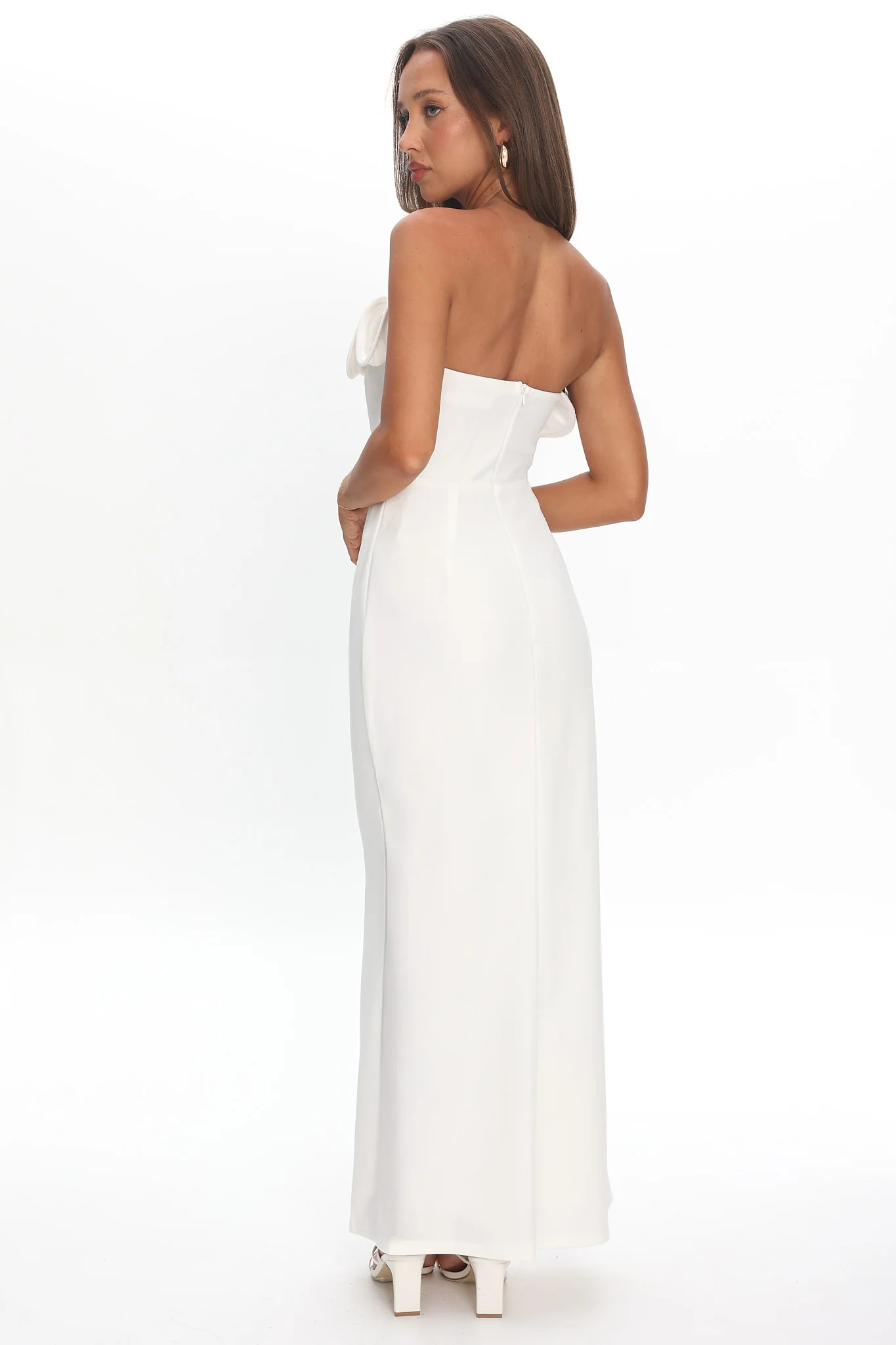 Amellia Off-Shoulder Rosette Maxi Dress White - luluinthesky
