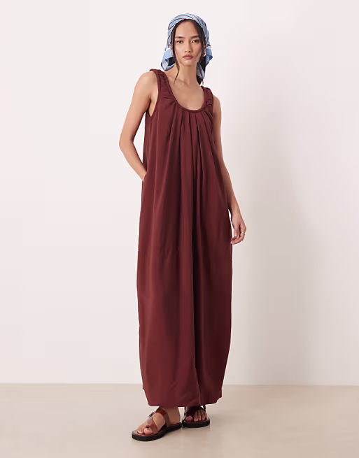 techy scoop ruched neck maxi sundress in rust