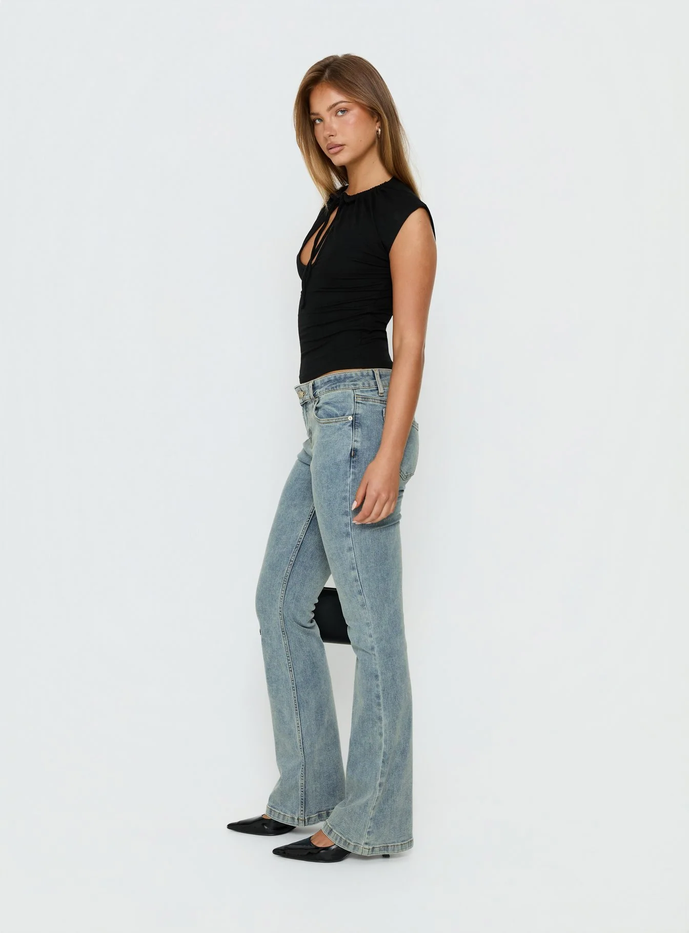 Bethany Low Rise Bootleg Jeans Ice Wash