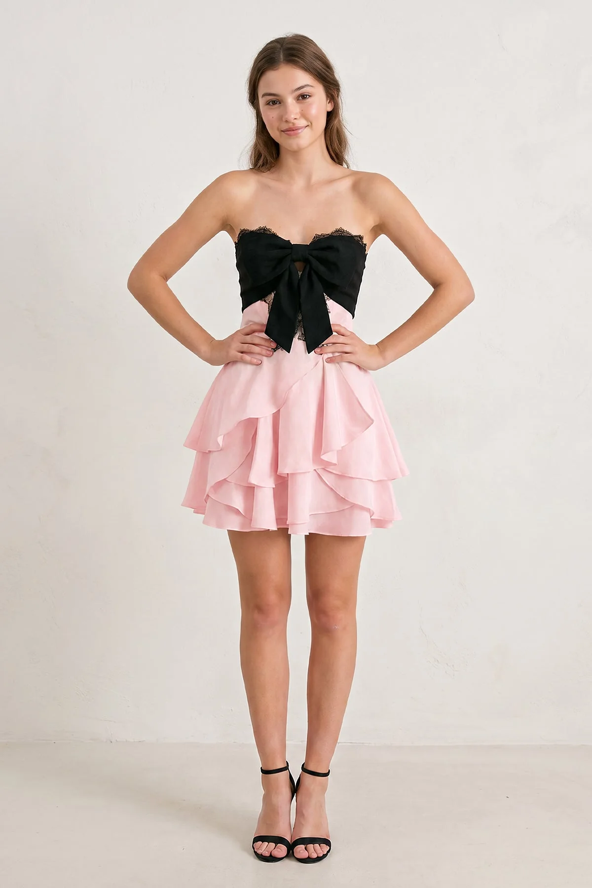 White Black Sweetheart A-Line Ruffled Chiffon Homecoming Dress with Bow