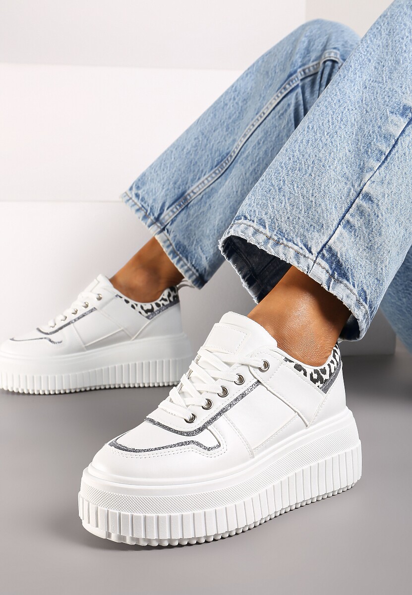 Biało-Brązowe Sznurowane Sneakersy na Platformie Ozdobione Panterką Ivenora
