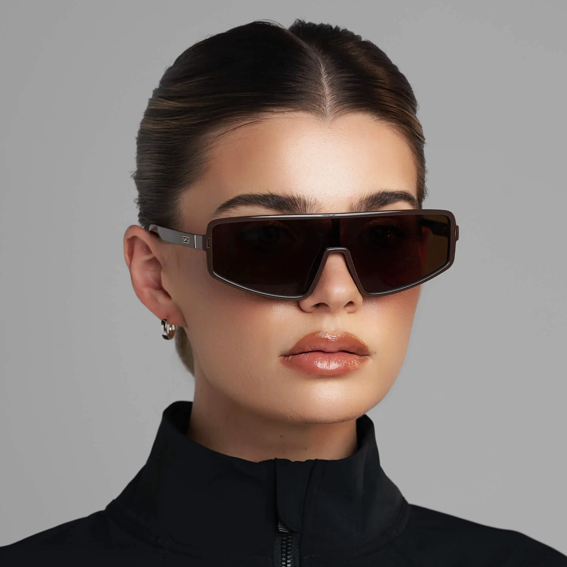 Nova | Polarized