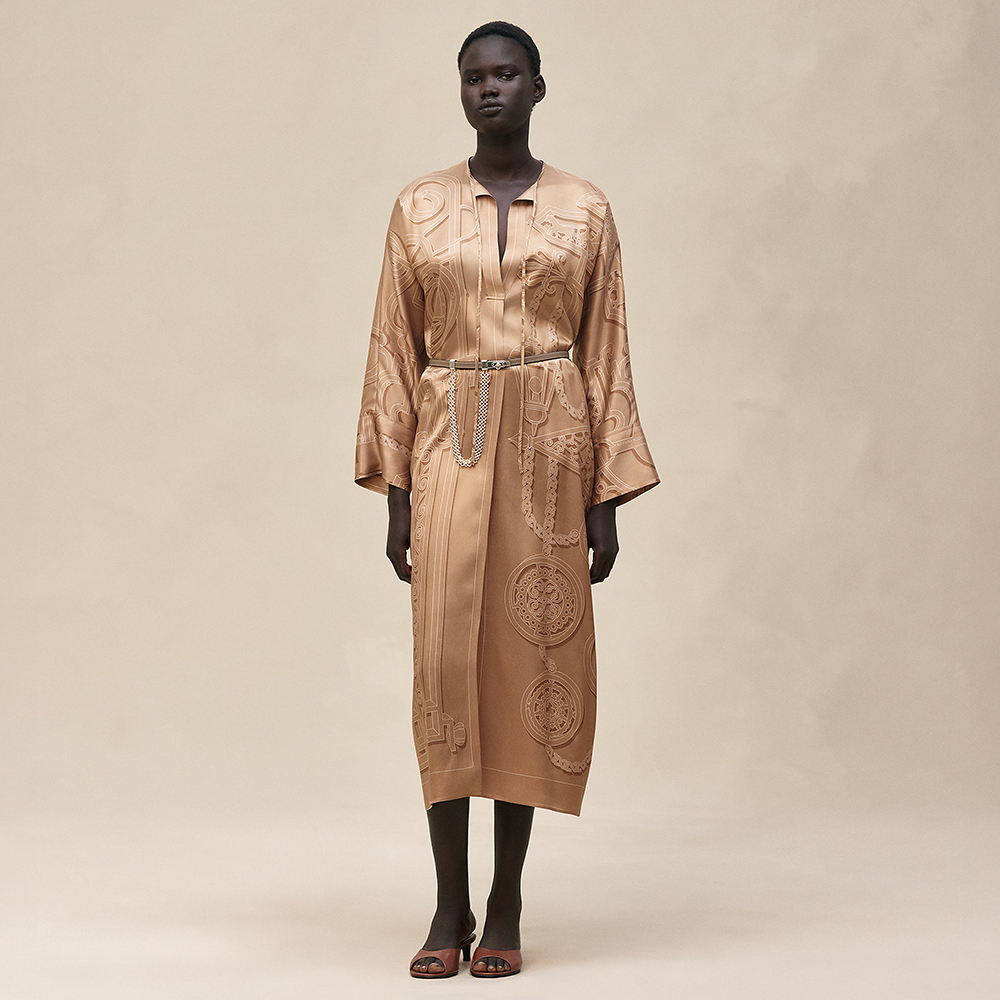Designer beige Accessory Hermès L Enseigne du Sellier caftan Beige #396427 | Nigo Office