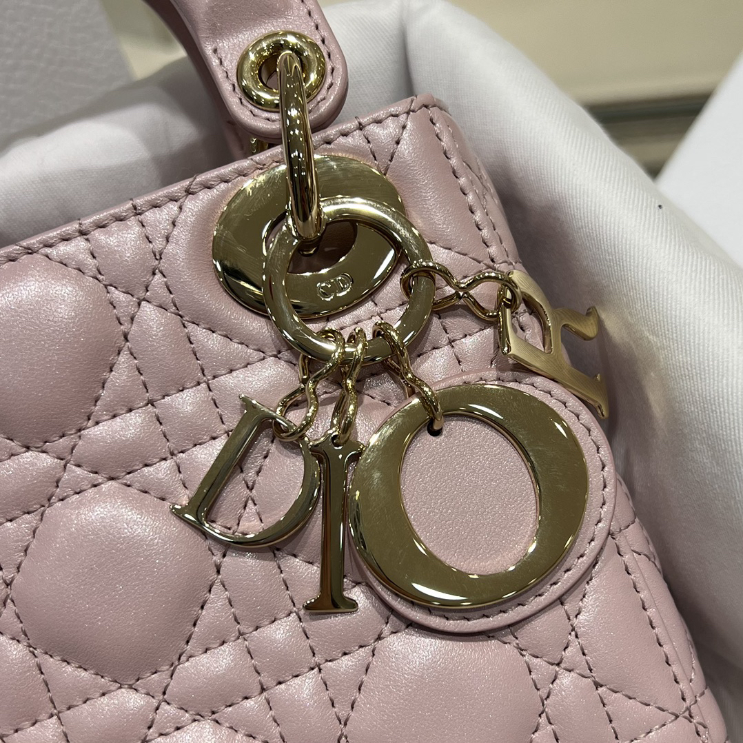 [TOP] Christian Dior Lady Dior Bag Lambskin 17x15x7cm - Pearl Pink