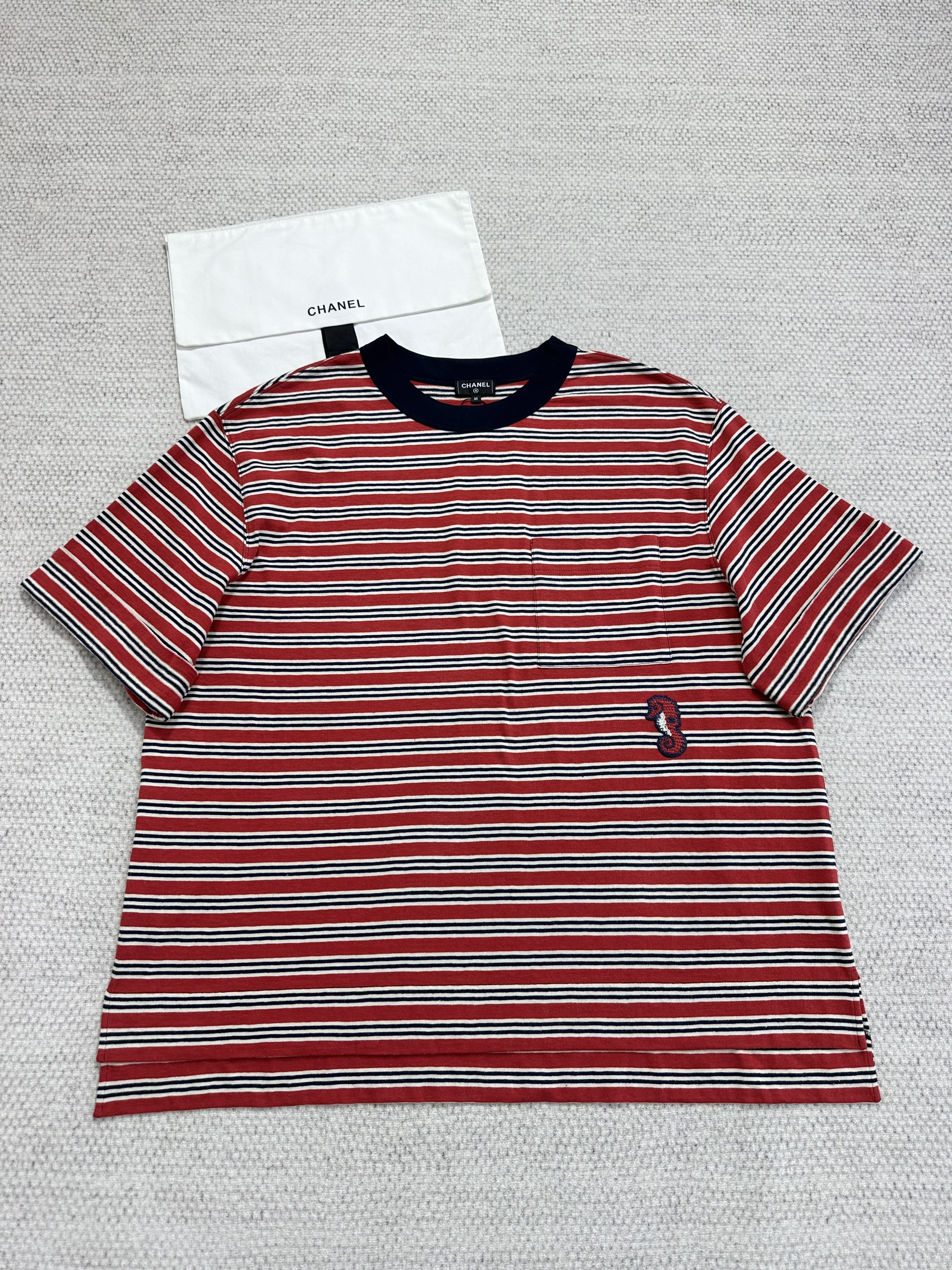 Chanel Top-quality Version Seahorse Striped T-shirt #385473