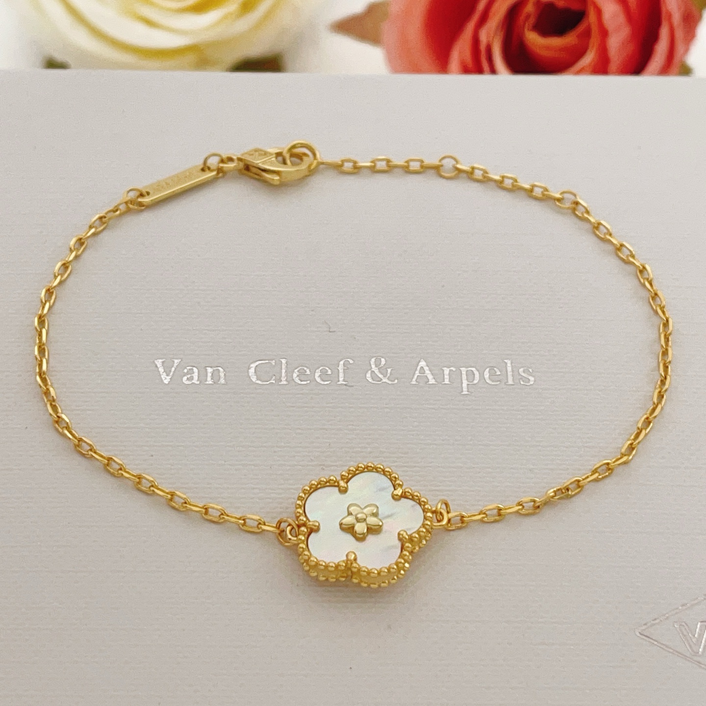 [TOP] Van Cleef & Arpels VCA Bracelet - 2 Colors - 711 Luxury