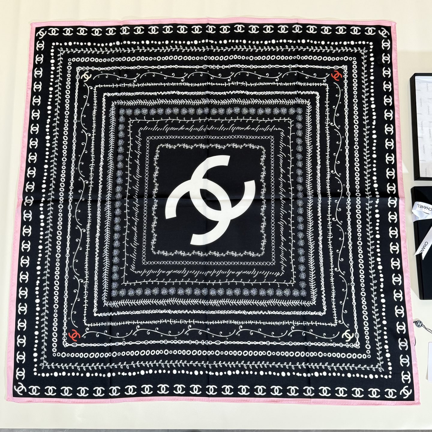 [TOP] CHANEL Scarf 90x90 cm - Black - 711 Luxury