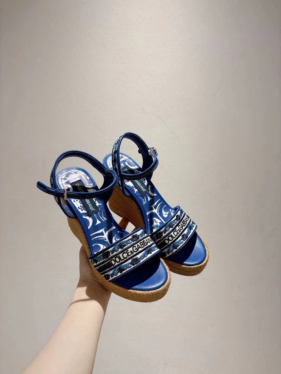 [TOP] Dolce & Gabbana D&G Jute Rope Wedge Pumps - Blue - 711 Luxury
