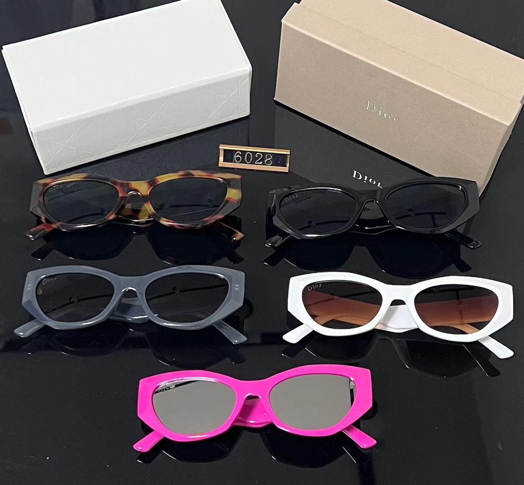 [TOP] Christian Dior Sunglasses - 8 Colors - 711 Luxury