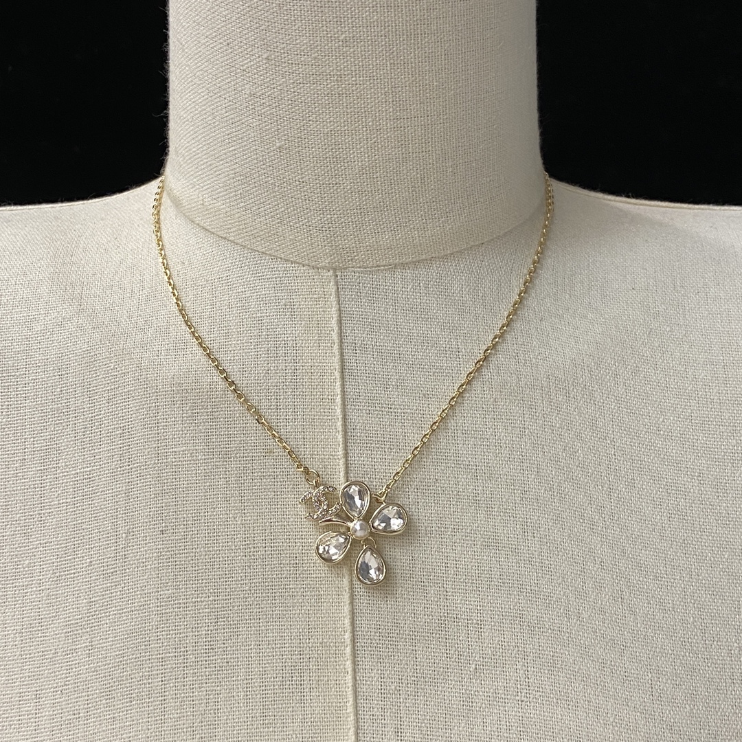 [TOP] CHANEL Necklace - Gold