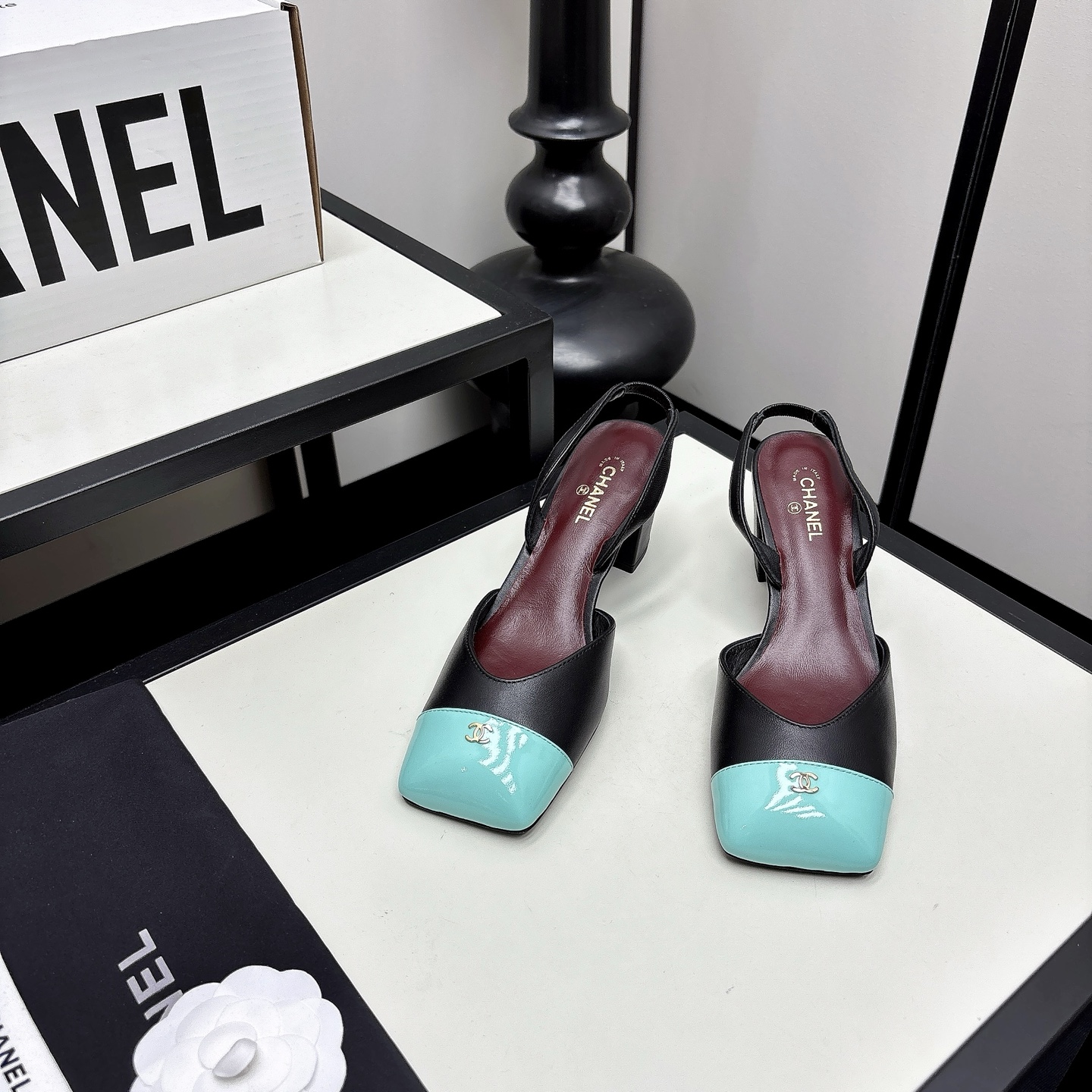 [TOP] CHANEL Mules - Black - 711 Luxury