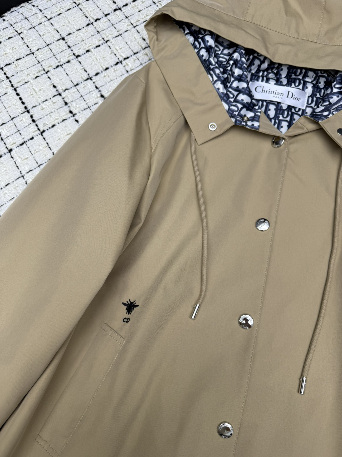 [TOP] Christian Dior Trench Coat - Khaki