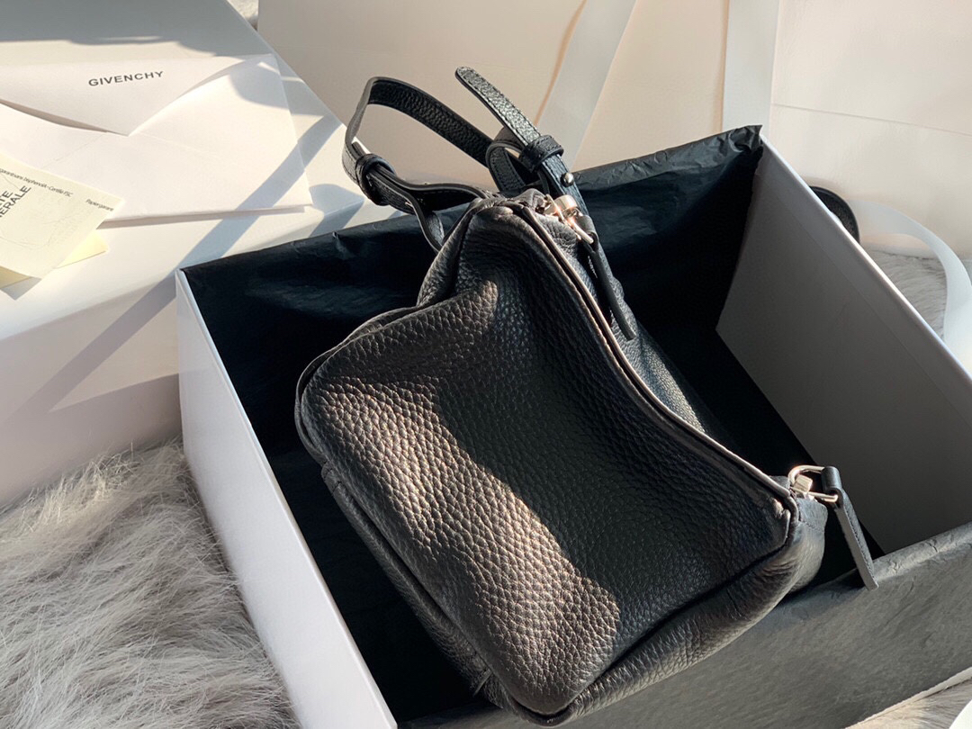 [TOP] GIVENCHY Box Bag  23x13x10cm - Black
