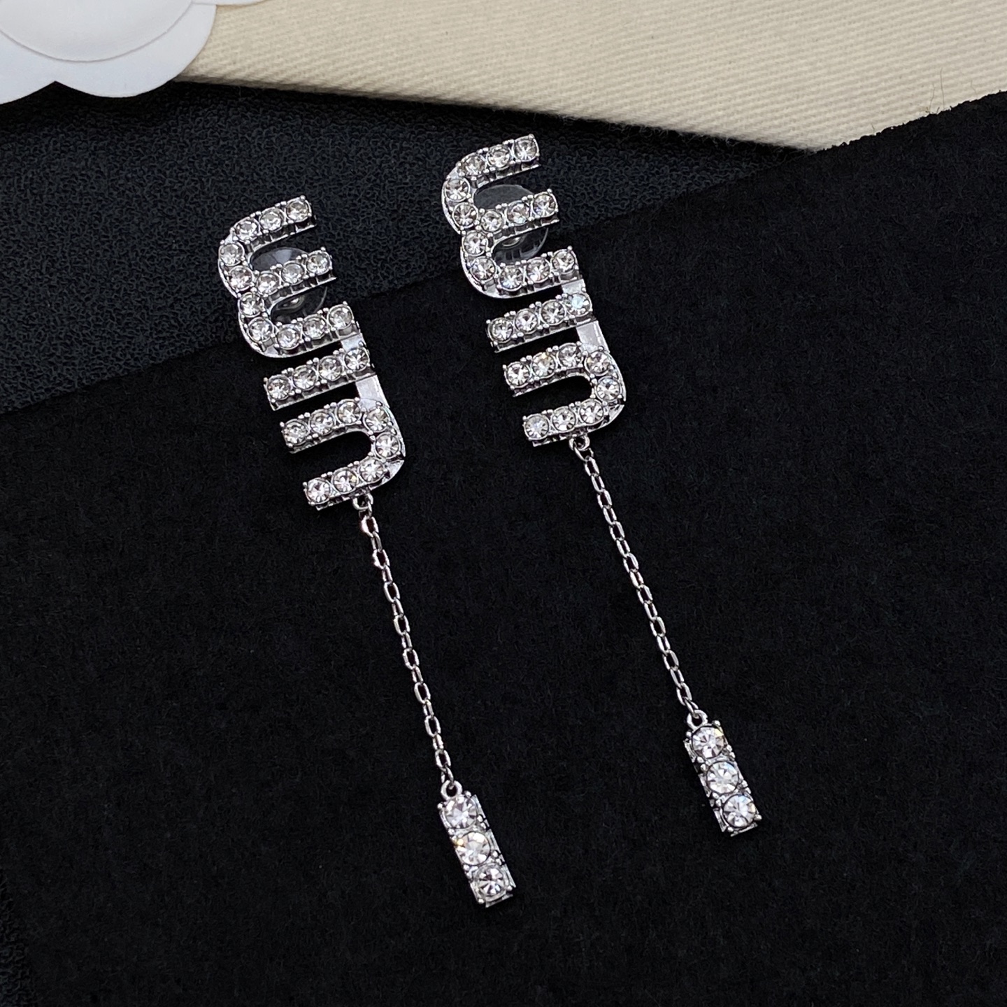 [TOP] Miu Miu Earrings - 2 Color - 711 Luxury