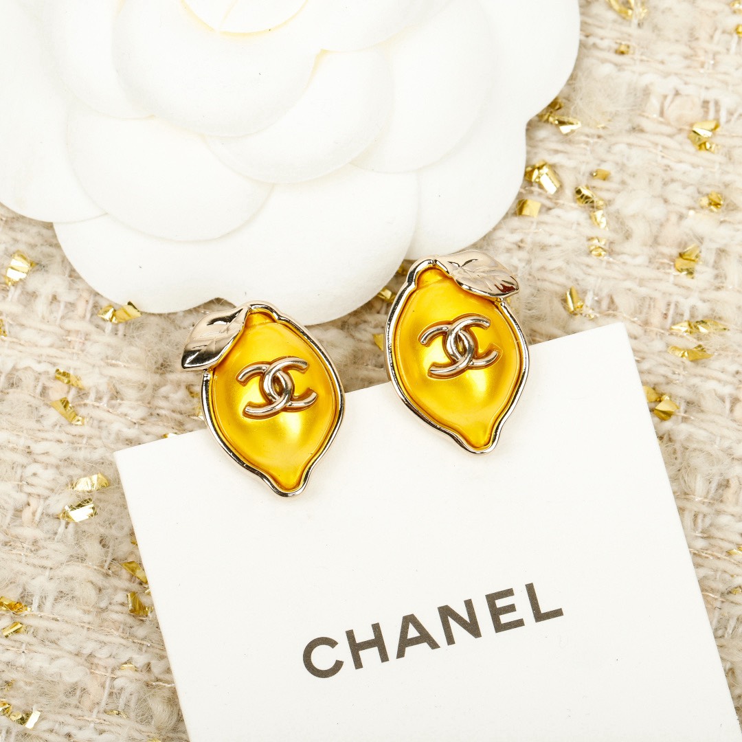 [TOP] CHANEL Earrings - Yellow