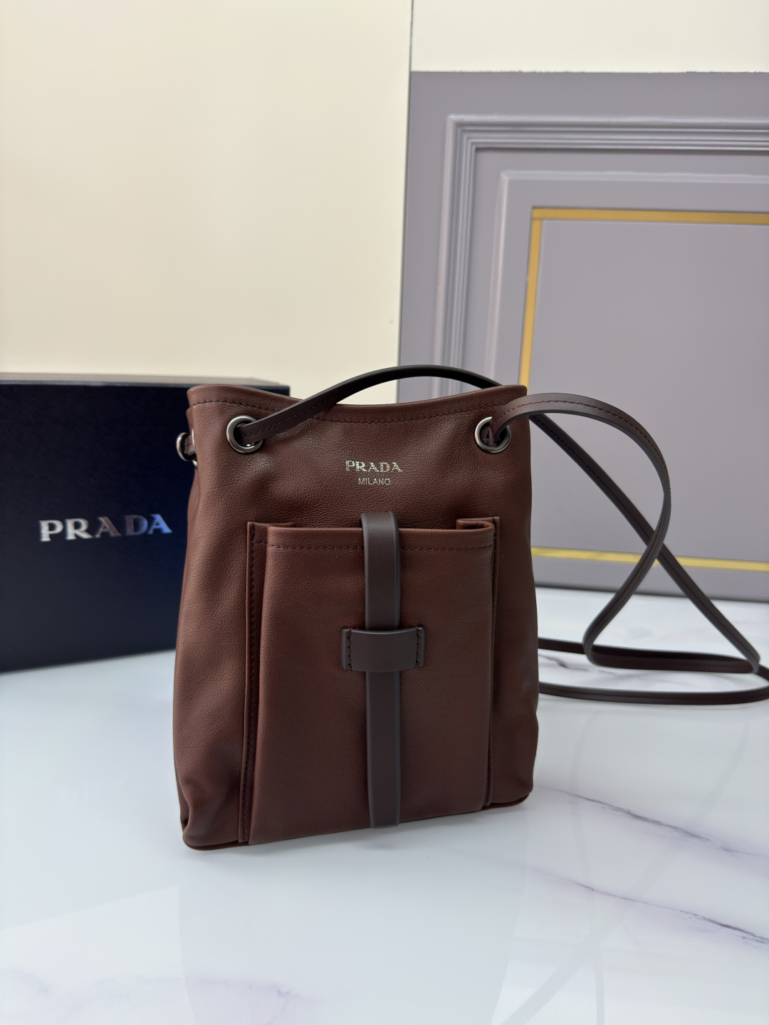[TOP] PRADA Cowhide Tote Bag 25x24CM - Brown