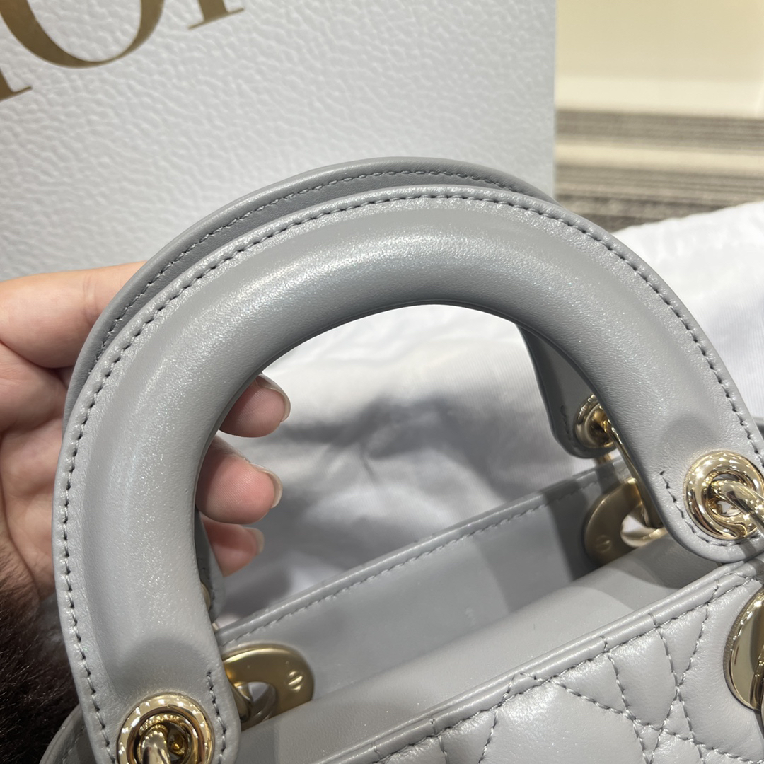 [TOP] Christian Dior Lady Dior Bag Lambskin 17x15x7cm - Gray - 711 Luxury
