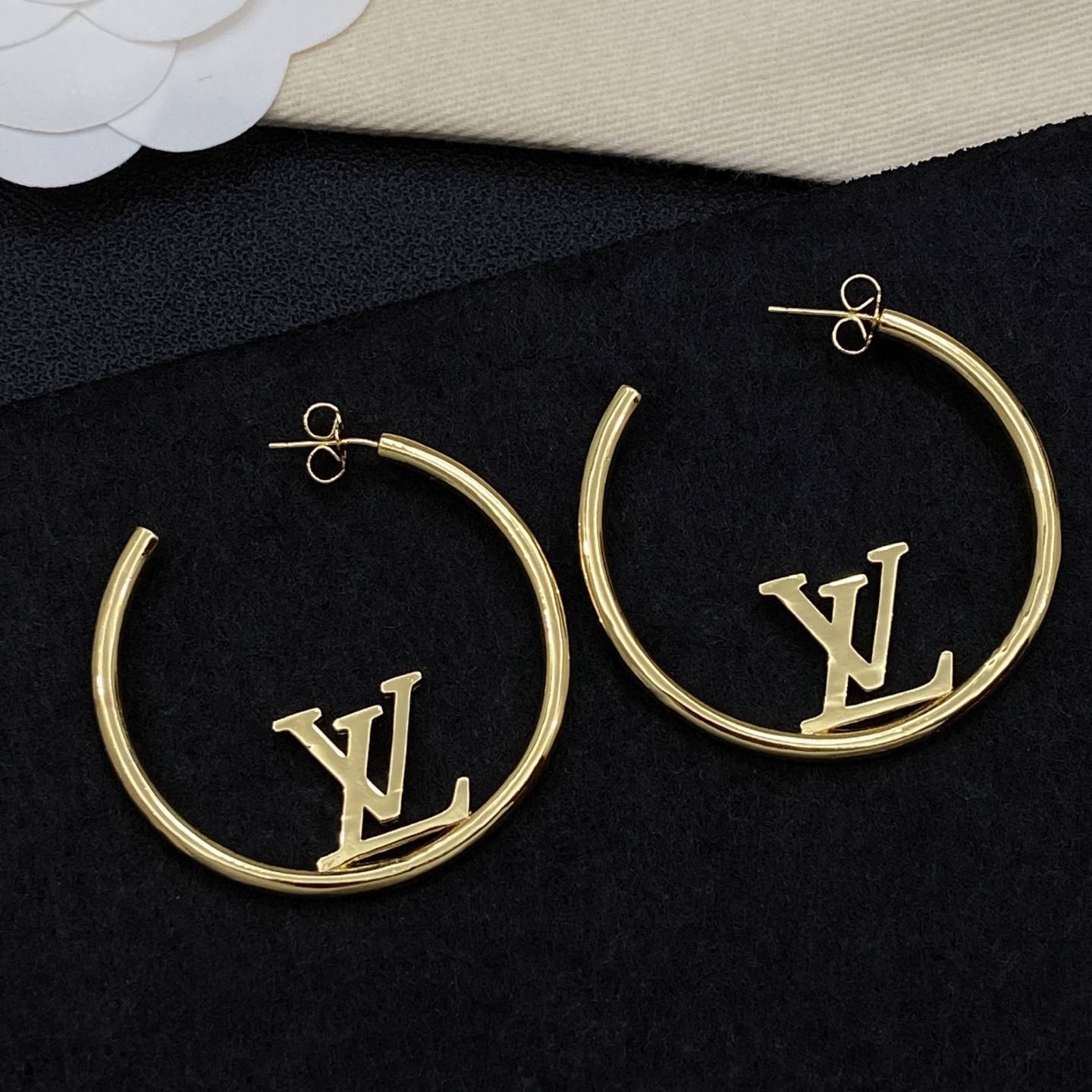 [TOP] Louis Vuitton LV Earrings - Gold - 711 Luxury