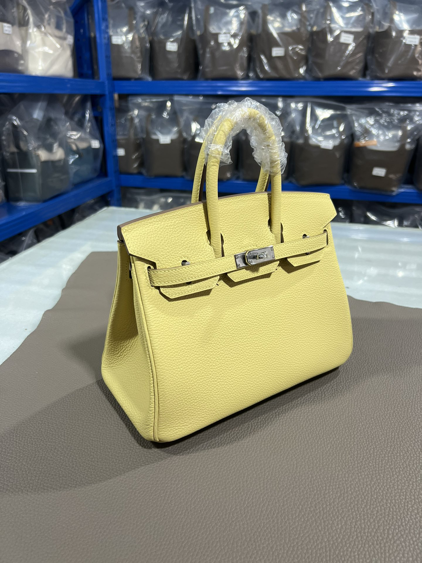 [TOP] HERMES Birkin Togo Leather 25cm - Jaune Poussin & SHW